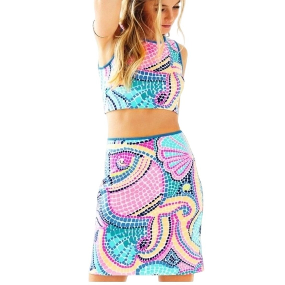Lilly Pulitzer Kennedy 2 Piece Set Crop Top Mini Skirt Multi Tile Wave Blue S